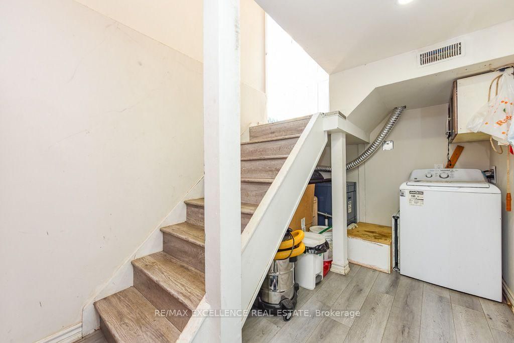 7150 Minotola Avenue • Mississauga, ON photo 22