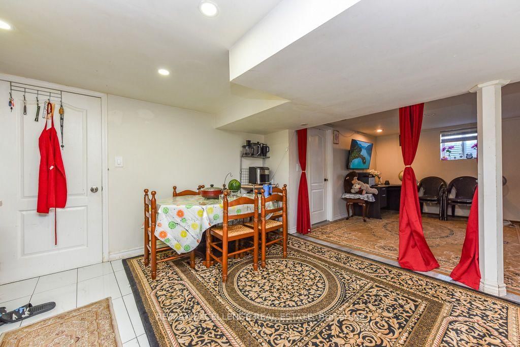 7150 Minotola Avenue • Mississauga, ON photo 24