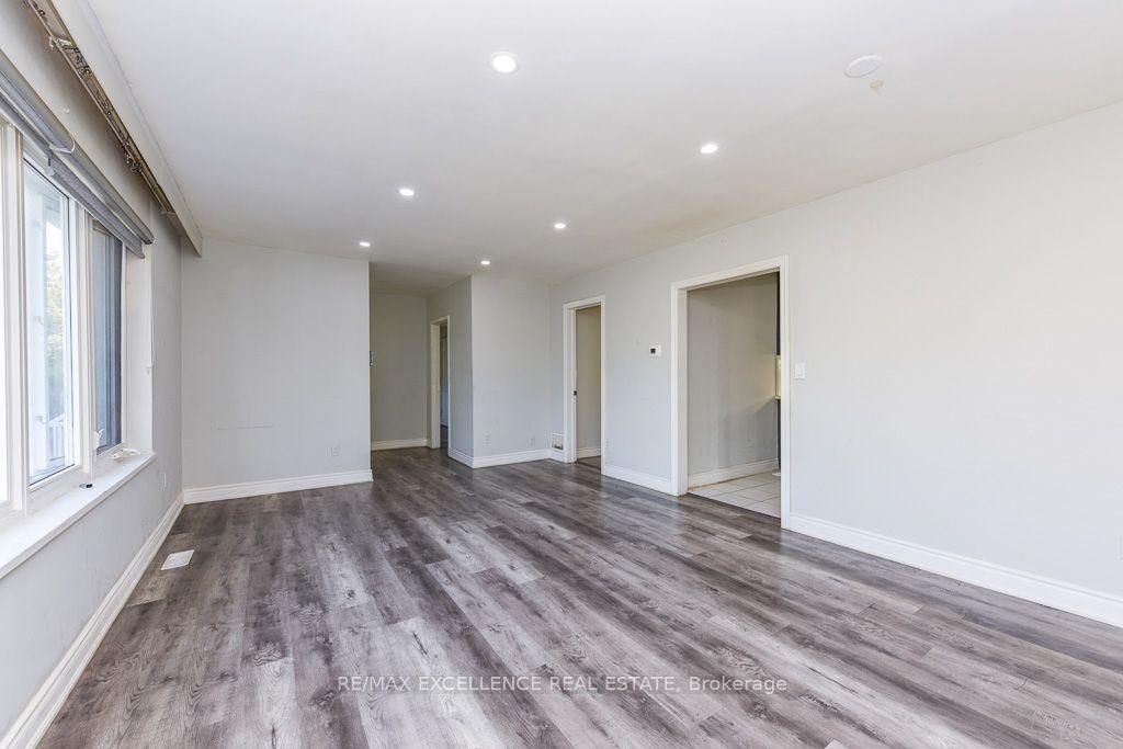 7150 Minotola Avenue • Mississauga, ON photo 6