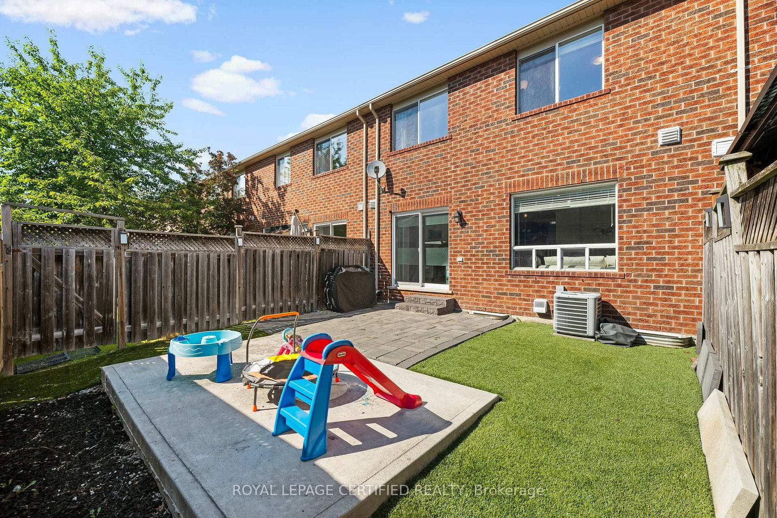 938 Burrows Gate • Milton, ON photo 26