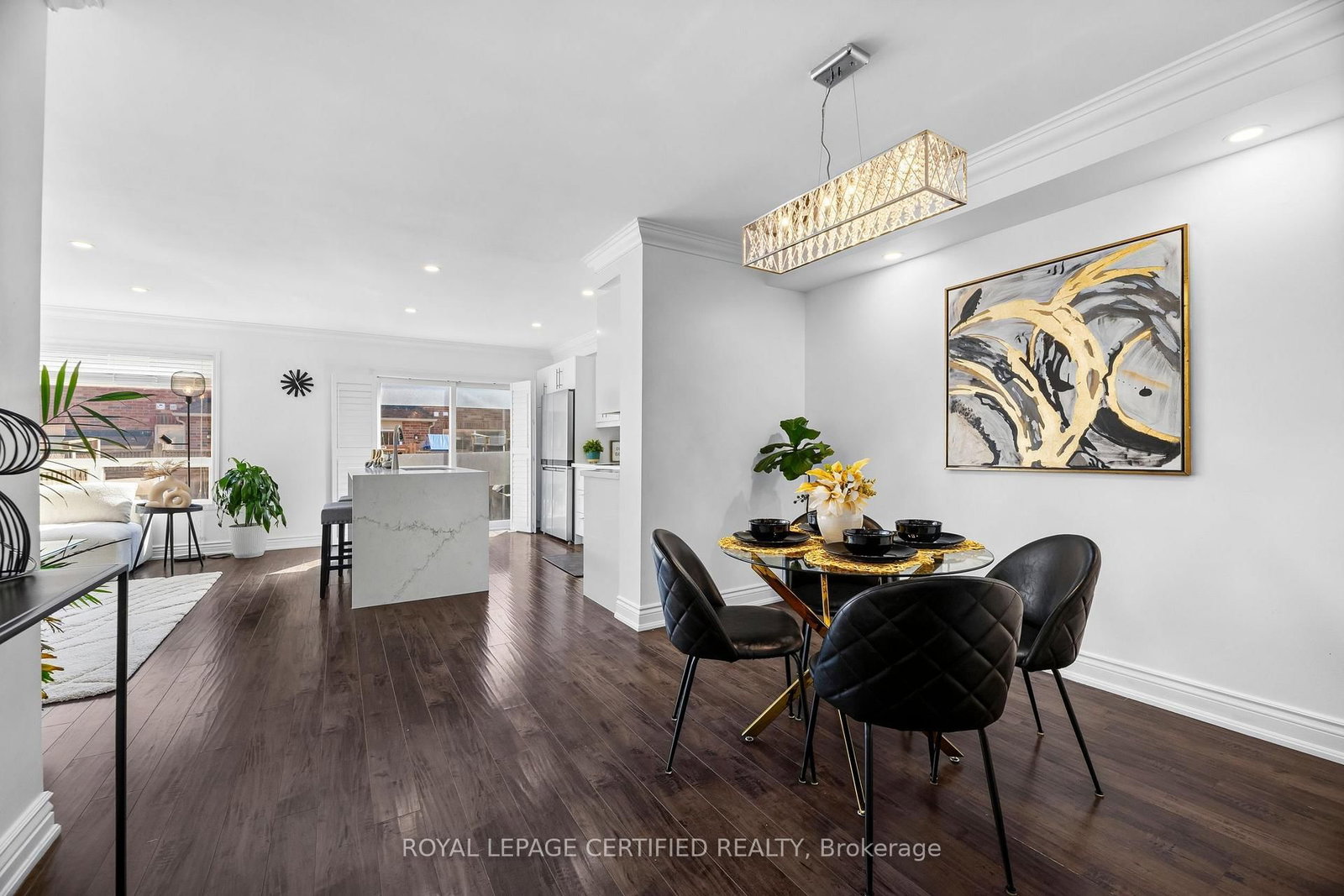 938 Burrows Gate • Milton, ON photo 5
