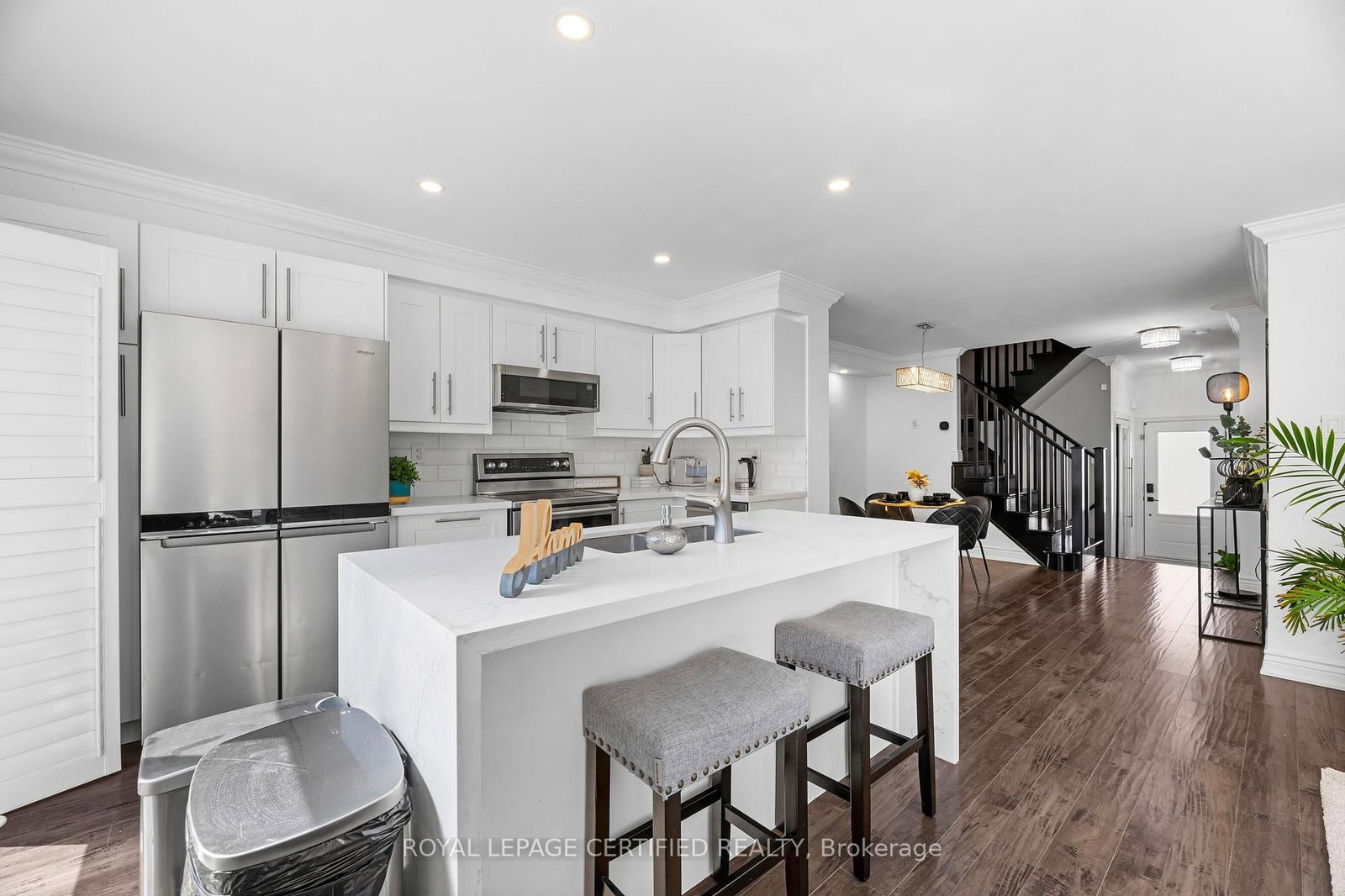 938 Burrows Gate • Milton, ON photo 8