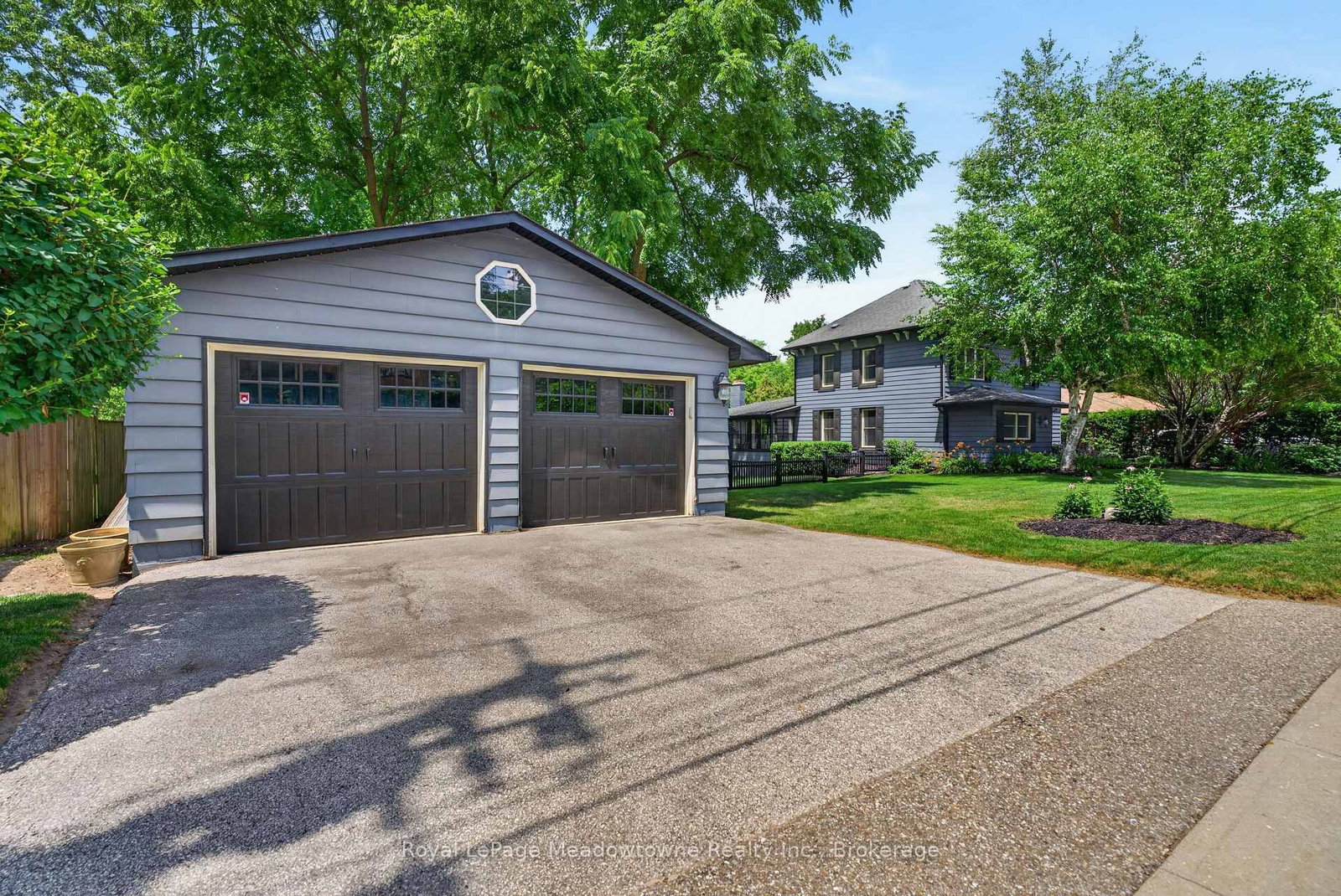 53 CAMPBELL Avenue E • Milton, ON photo 3
