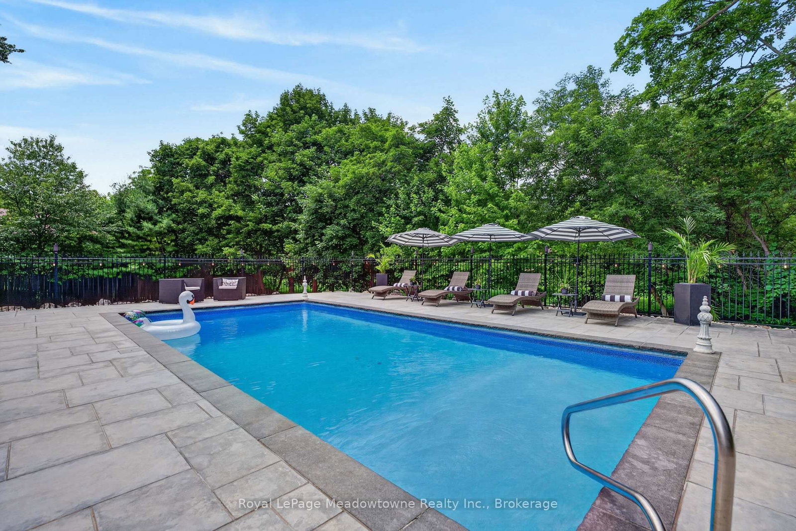 53 CAMPBELL Avenue E • Milton, ON photo 37