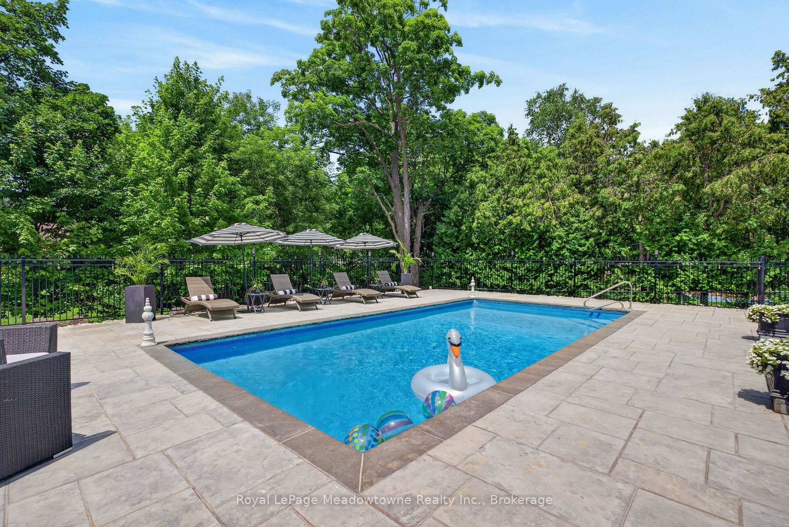53 CAMPBELL Avenue E • Milton, ON photo 38