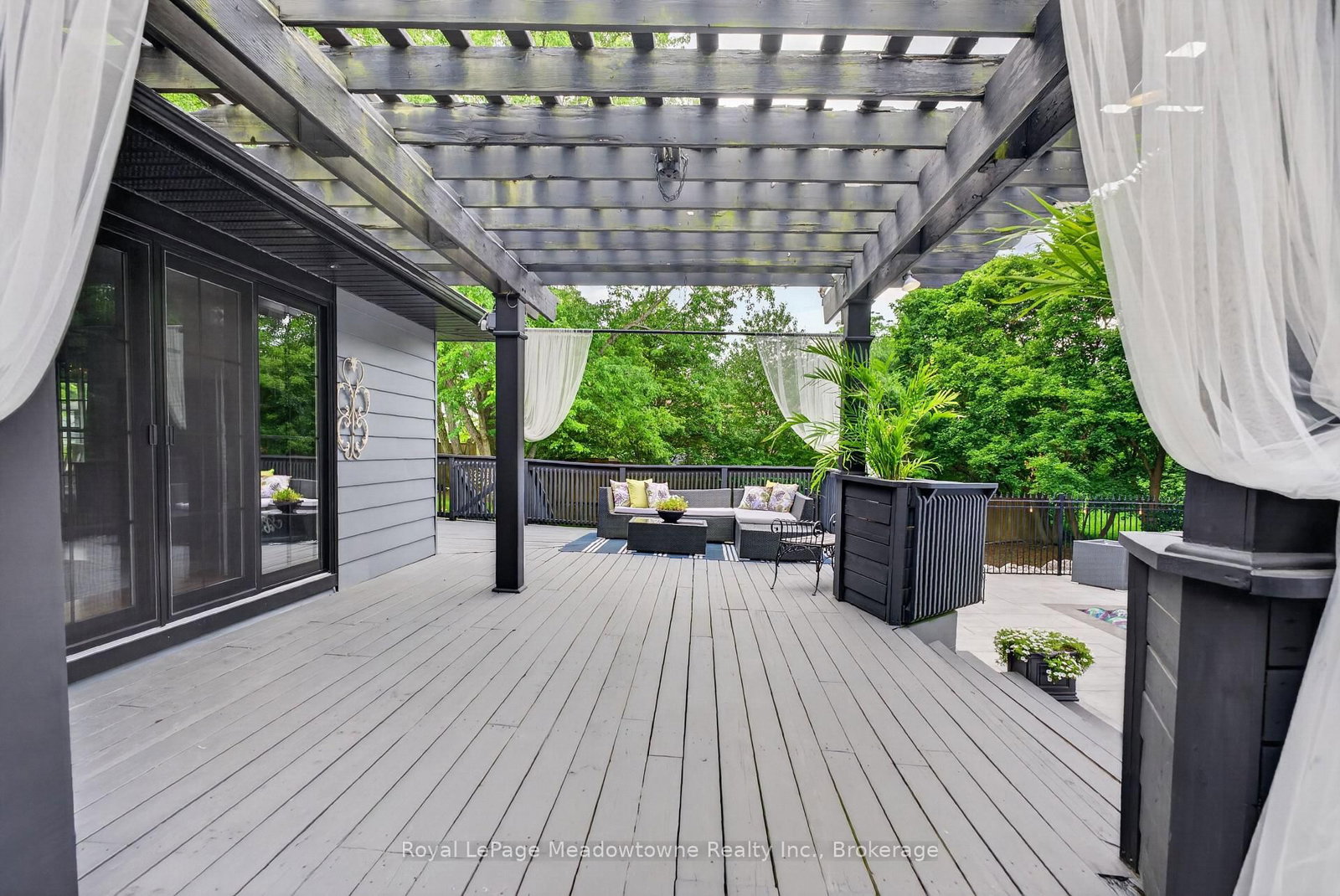 53 CAMPBELL Avenue E • Milton, ON photo 39