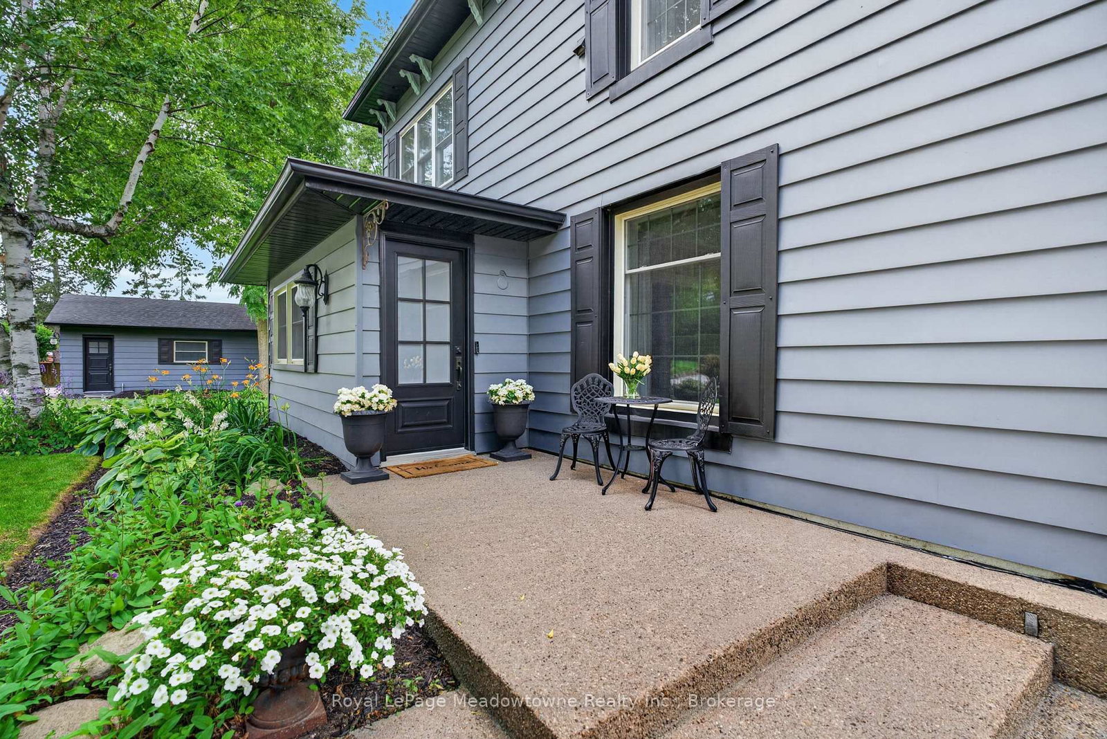 53 CAMPBELL Avenue E • Milton, ON photo 4