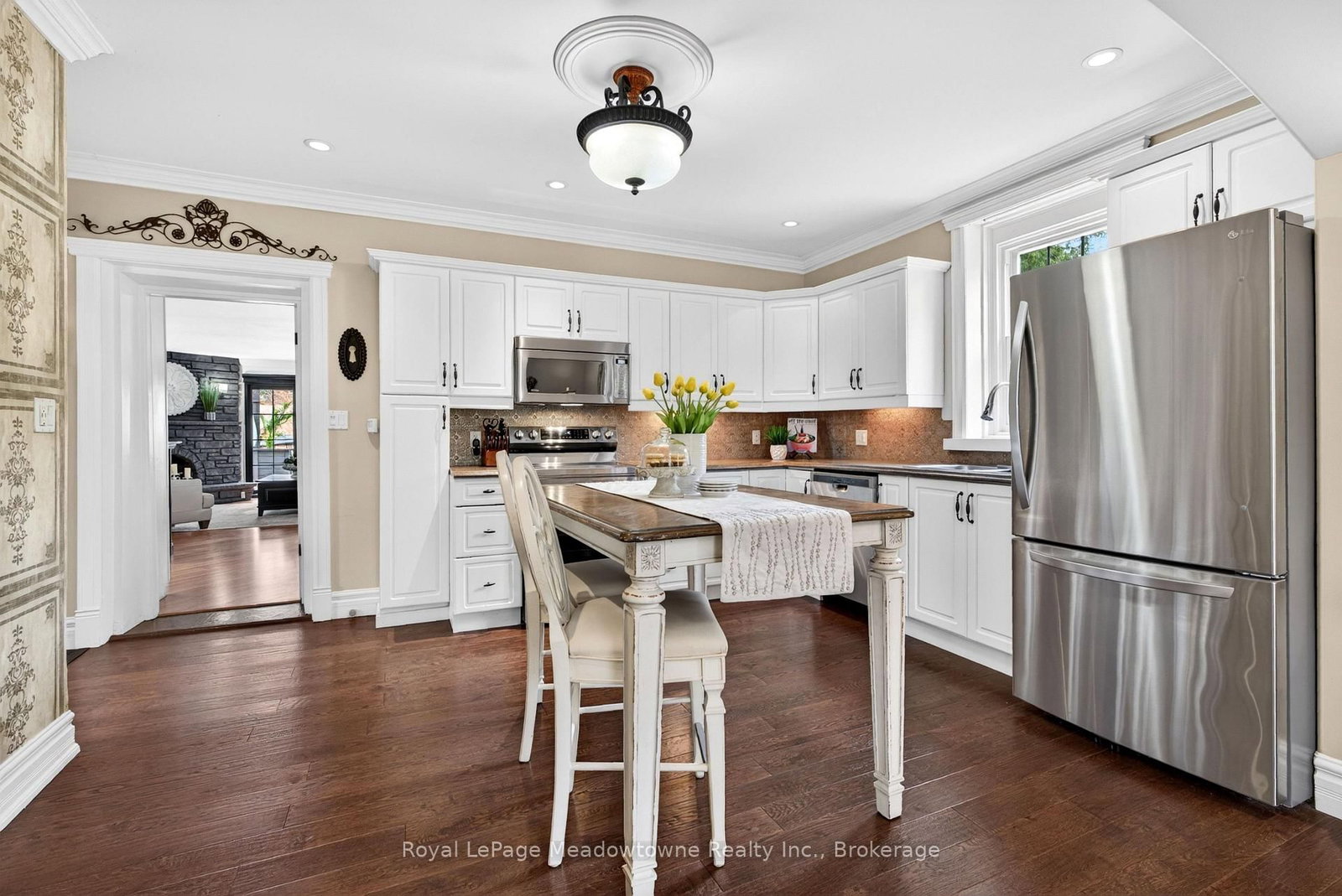 53 CAMPBELL Avenue E • Milton, ON photo 9
