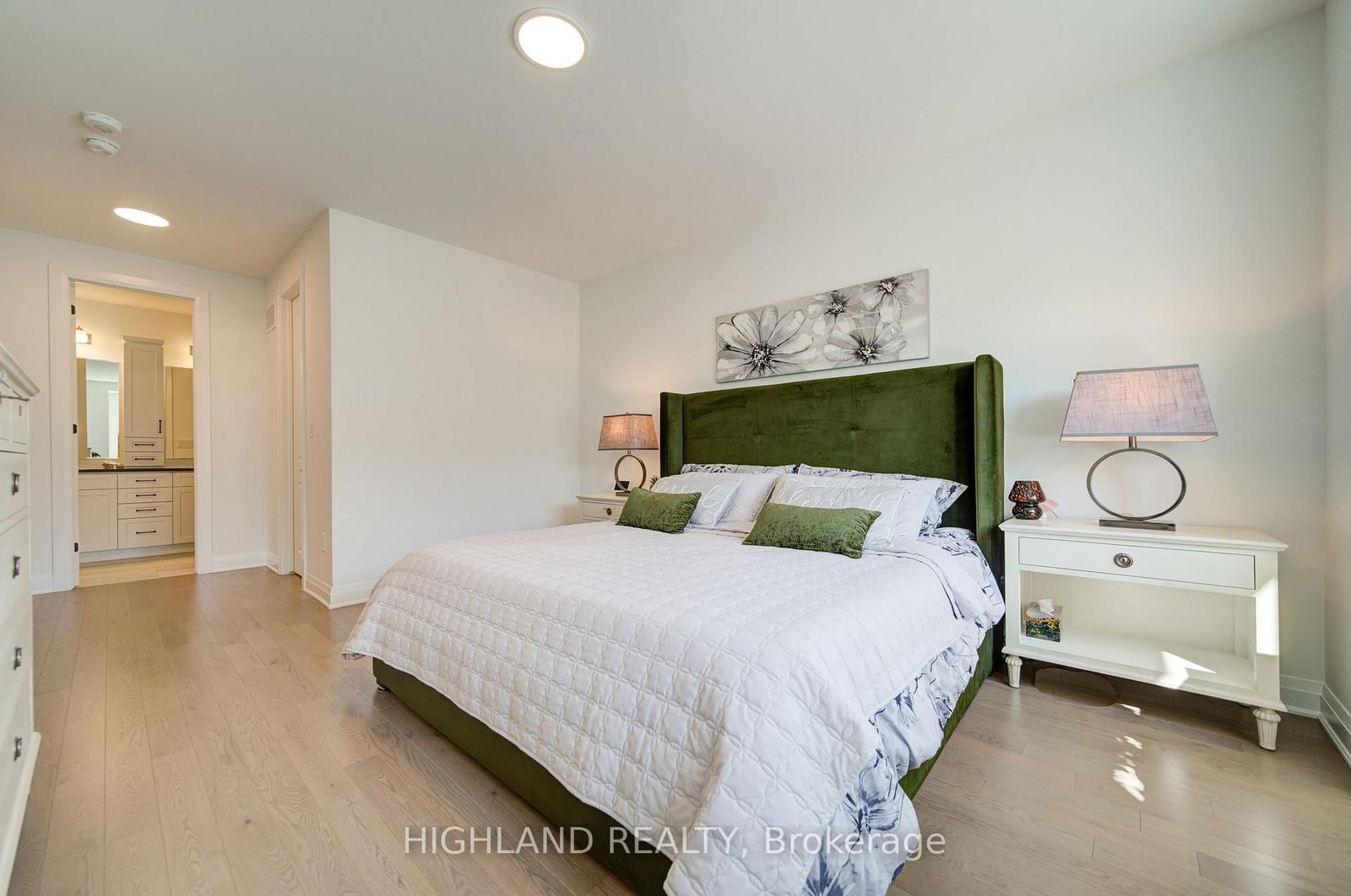 3153 John Mckay Boulevard • Oakville, ON photo 10