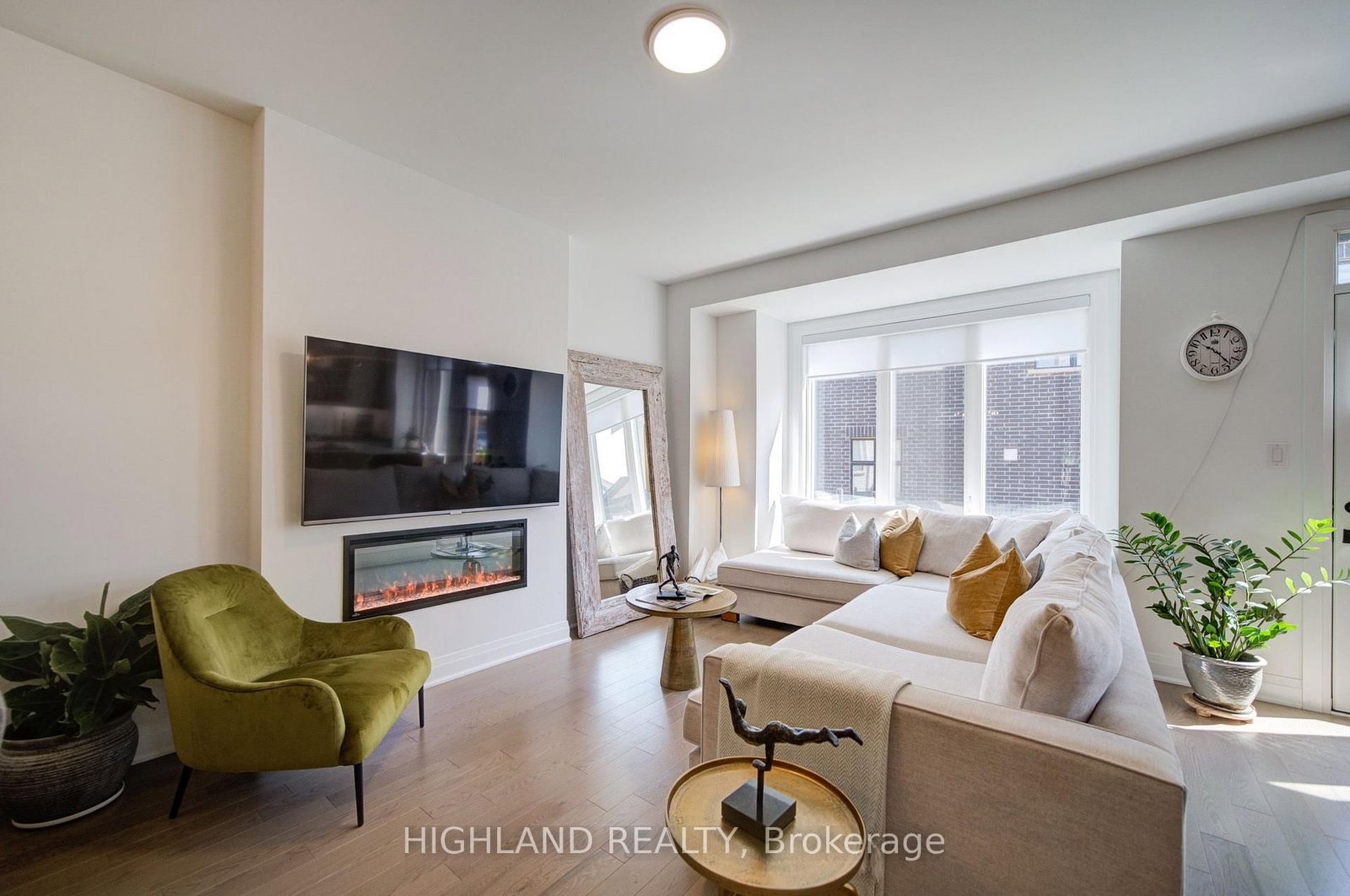 3153 John Mckay Boulevard • Oakville, ON photo 6