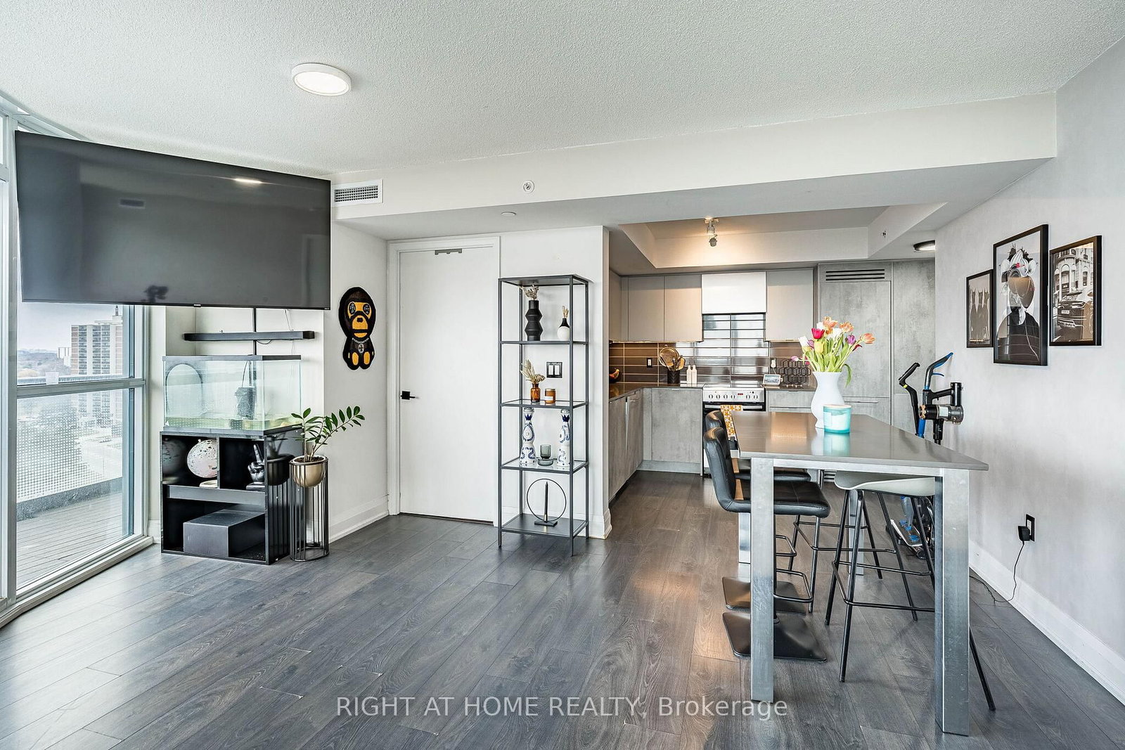 30 gibbs Road • #1309 • Toronto, ON photo 15