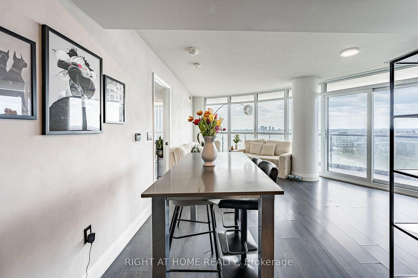 30 gibbs Road • #1309 • Toronto, ON photo 9