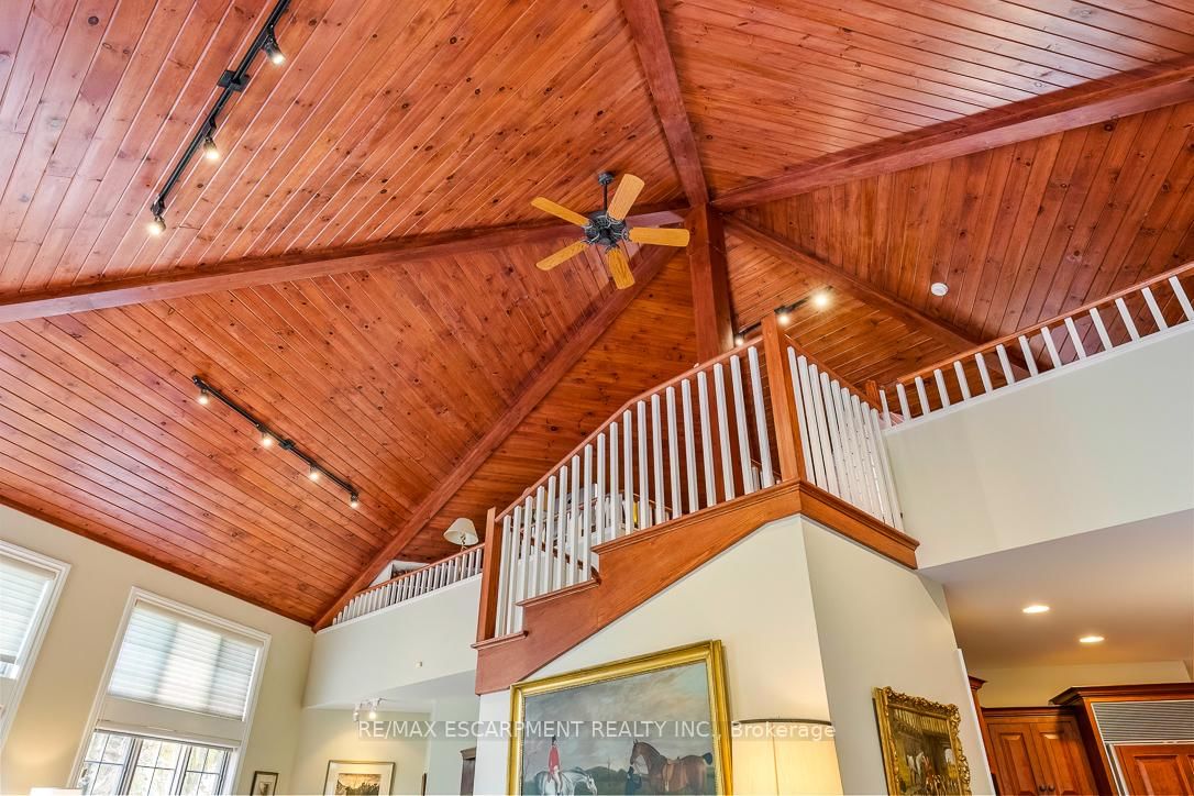 22 Southridge Trail • Caledon, ON photo 12