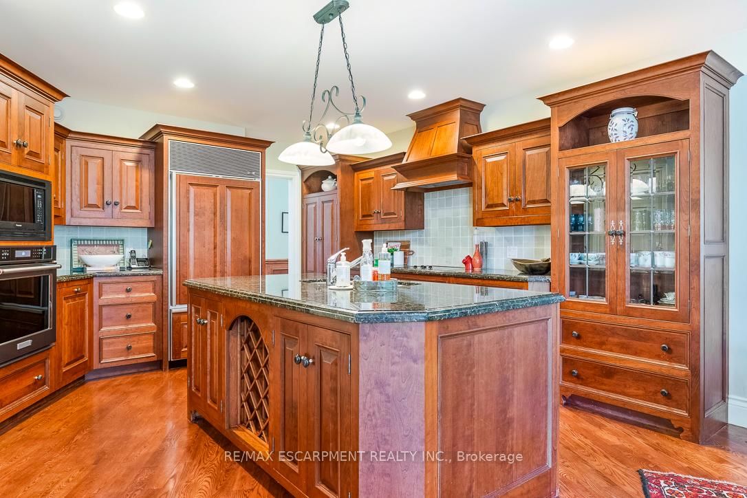 22 Southridge Trail • Caledon, ON photo 15