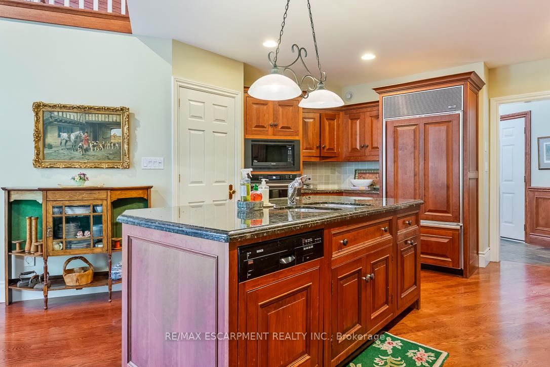 22 Southridge Trail • Caledon, ON photo 16