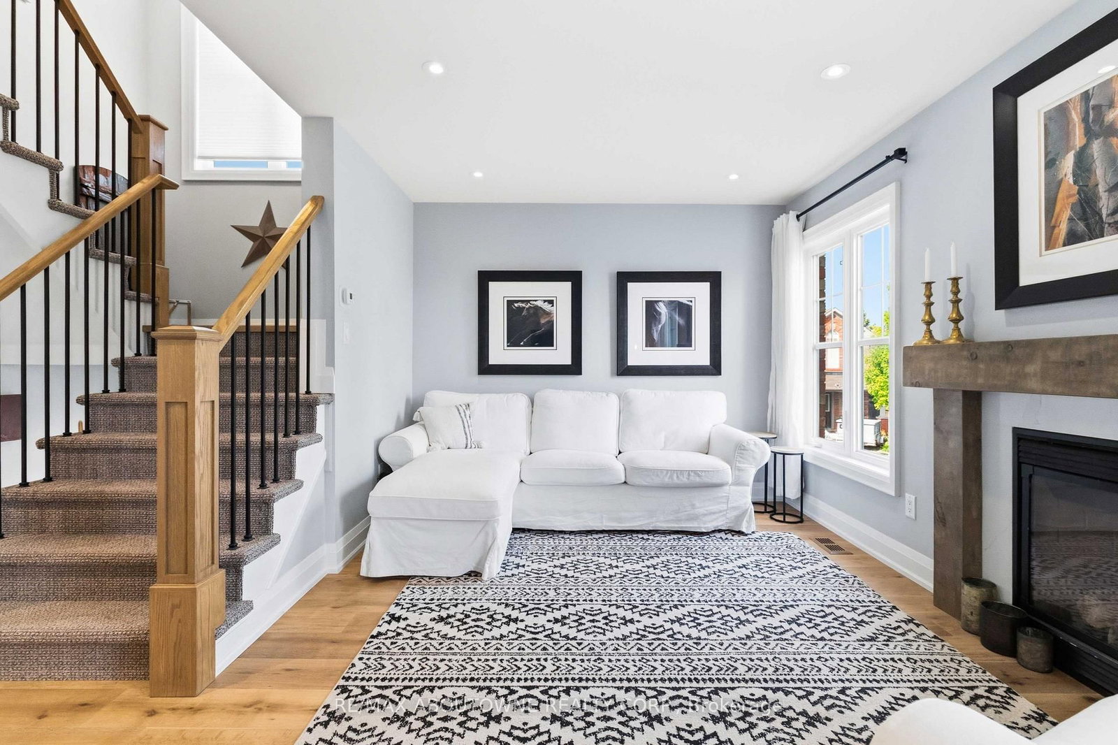 2228 Jillian Lane • Oakville, ON photo 14