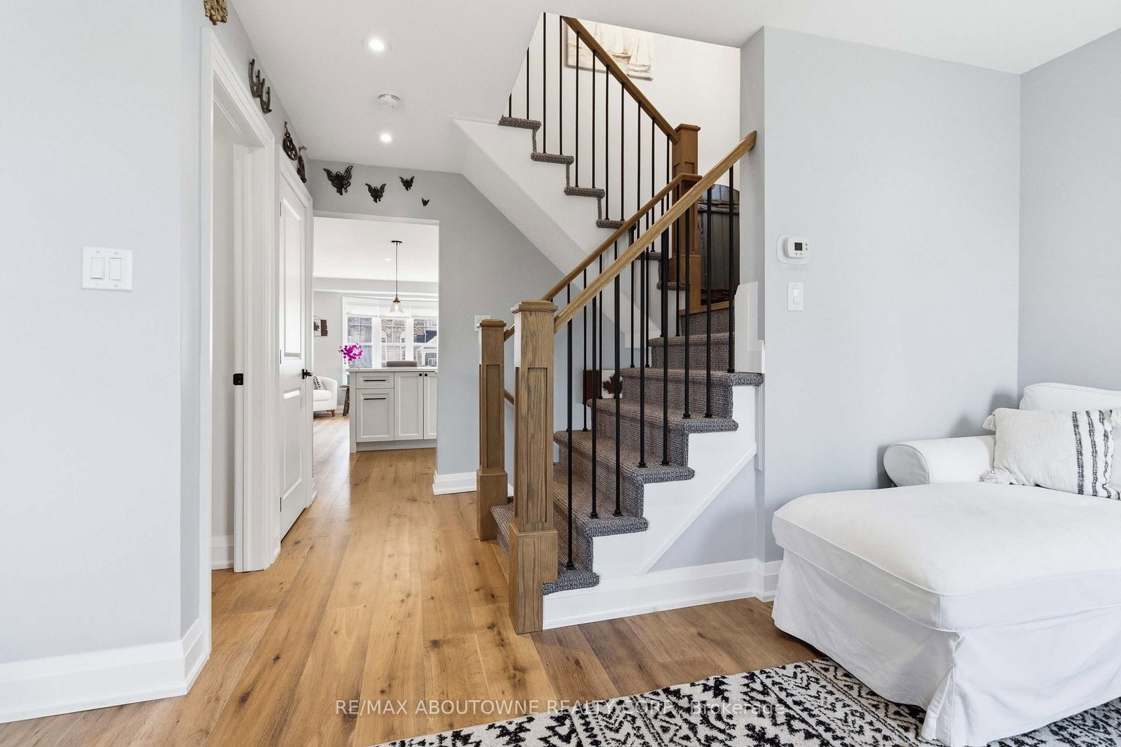 2228 Jillian Lane • Oakville, ON photo 4
