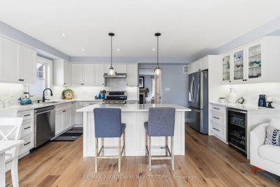 2228 Jillian Lane • Oakville, ON photo 9