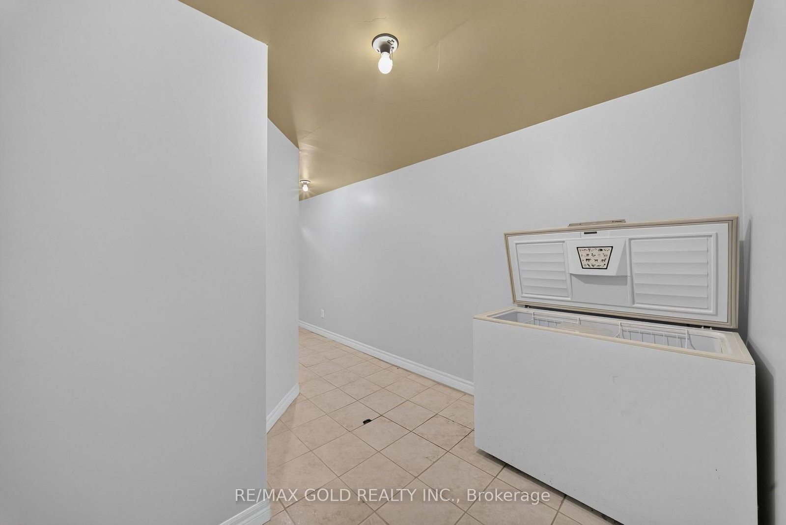 24 Quintessa Trail • Brampton, ON photo 38