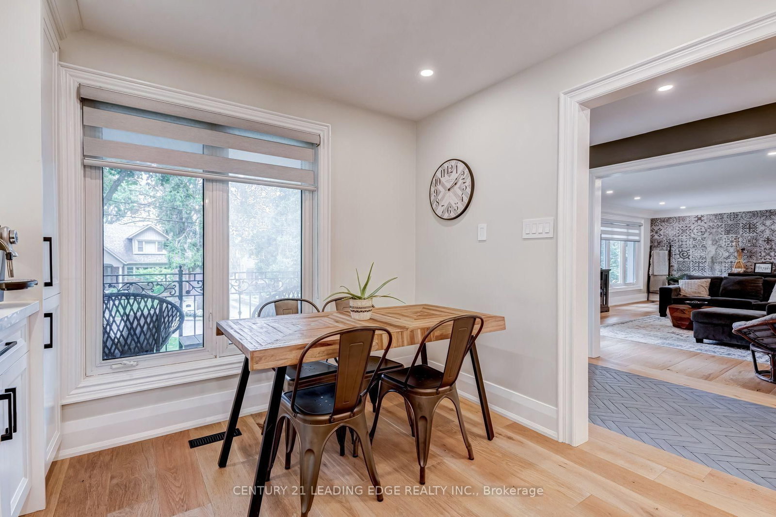 5 Mountbatten Road • Toronto, ON photo 10