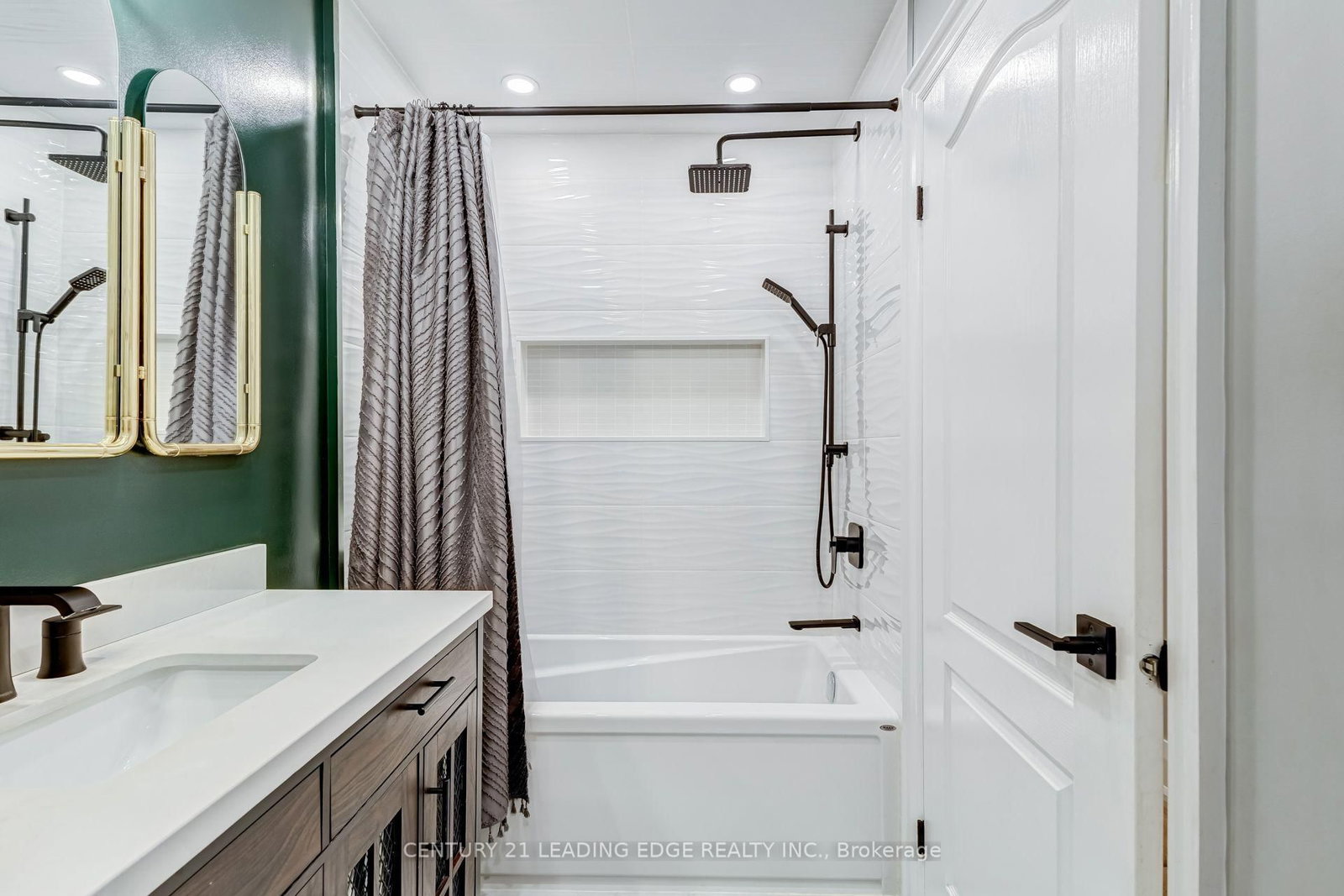 5 Mountbatten Road • Toronto, ON photo 26