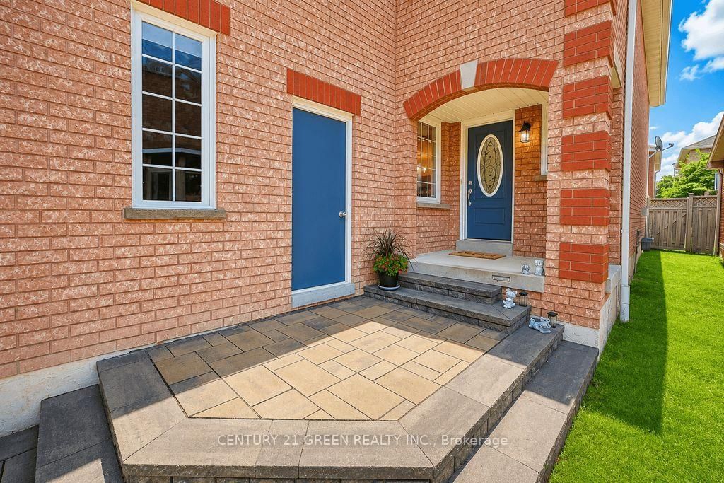 1446 Grossi Street • Mississauga, ON photo 5