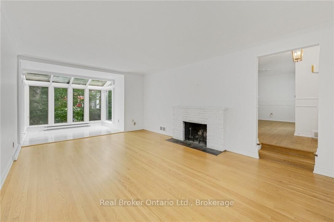 374 Spruce Street • Oakville, ON photo 29