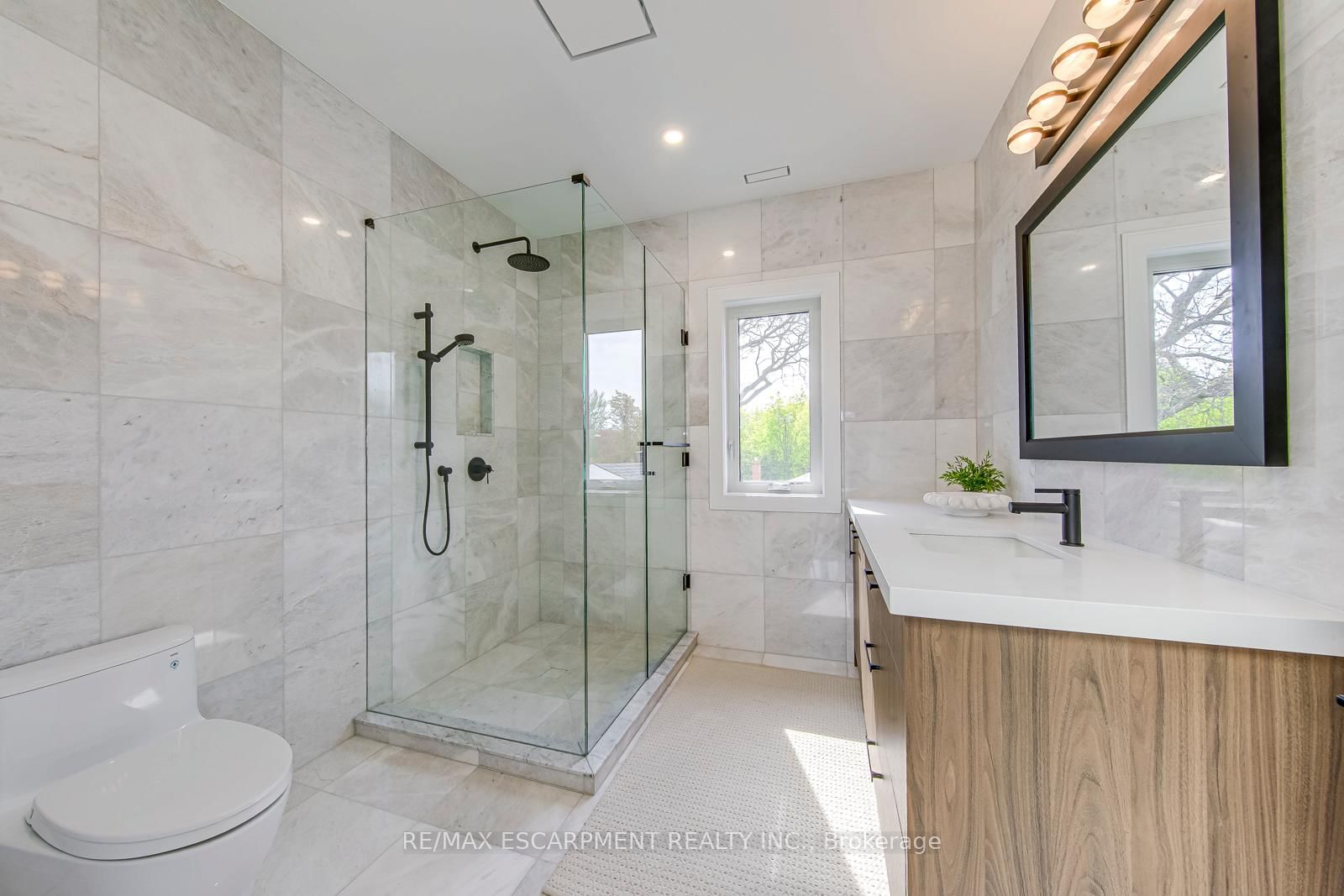 1411 Mountain Grove Avenue • Burlington, ON photo 35