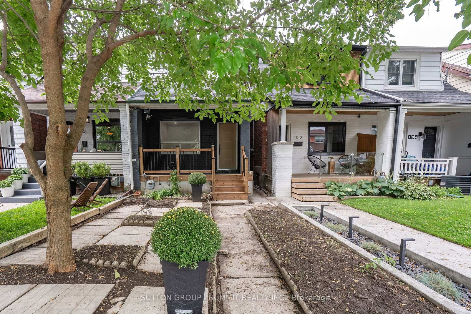 100 ROSETHORN Avenue • Toronto, ON photo 1