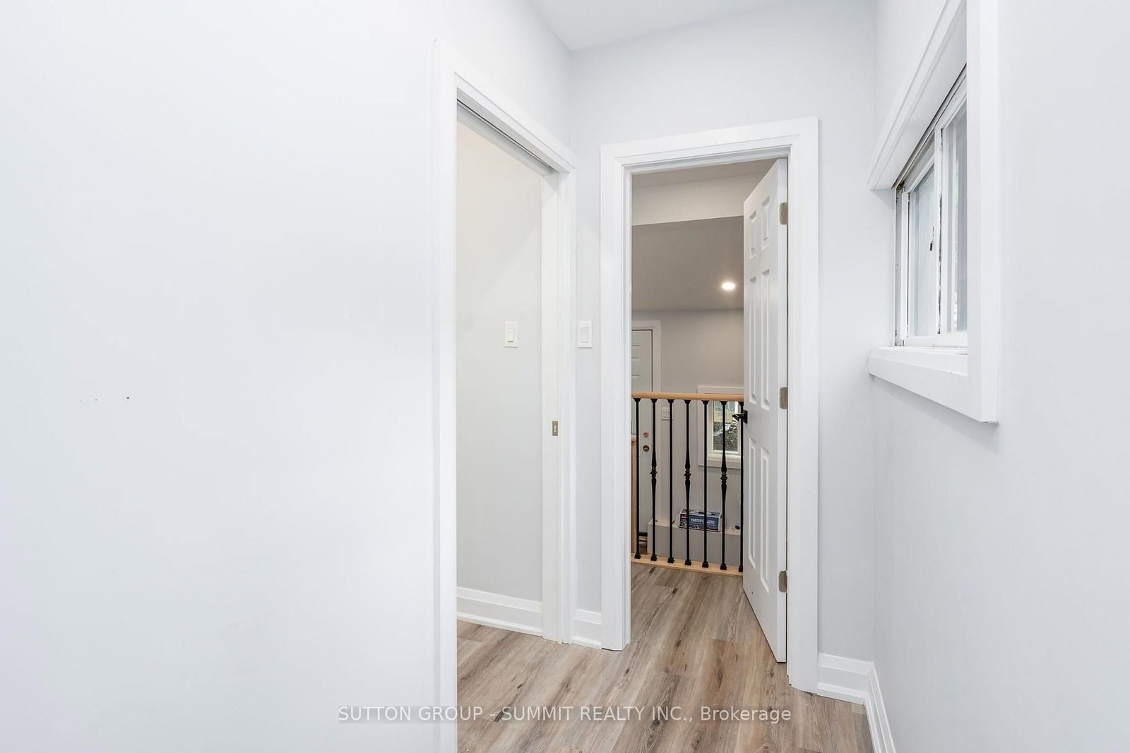 100 ROSETHORN Avenue • Toronto, ON photo 12