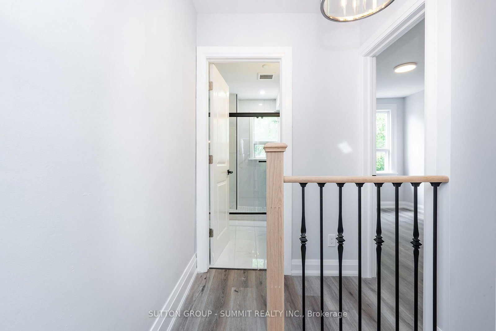 100 ROSETHORN Avenue • Toronto, ON photo 18
