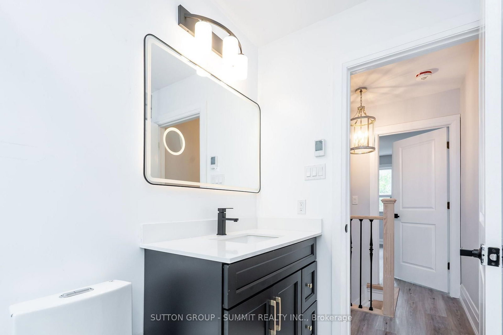 100 ROSETHORN Avenue • Toronto, ON photo 26