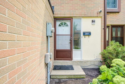 268 Fleetwood Crescent • #285 • Brampton, ON photo 3