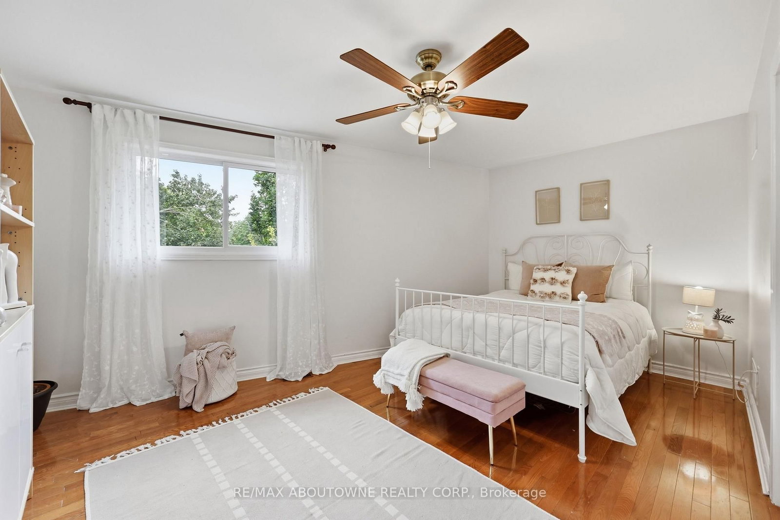 572 Harmony Avenue • Burlington, ON photo 31