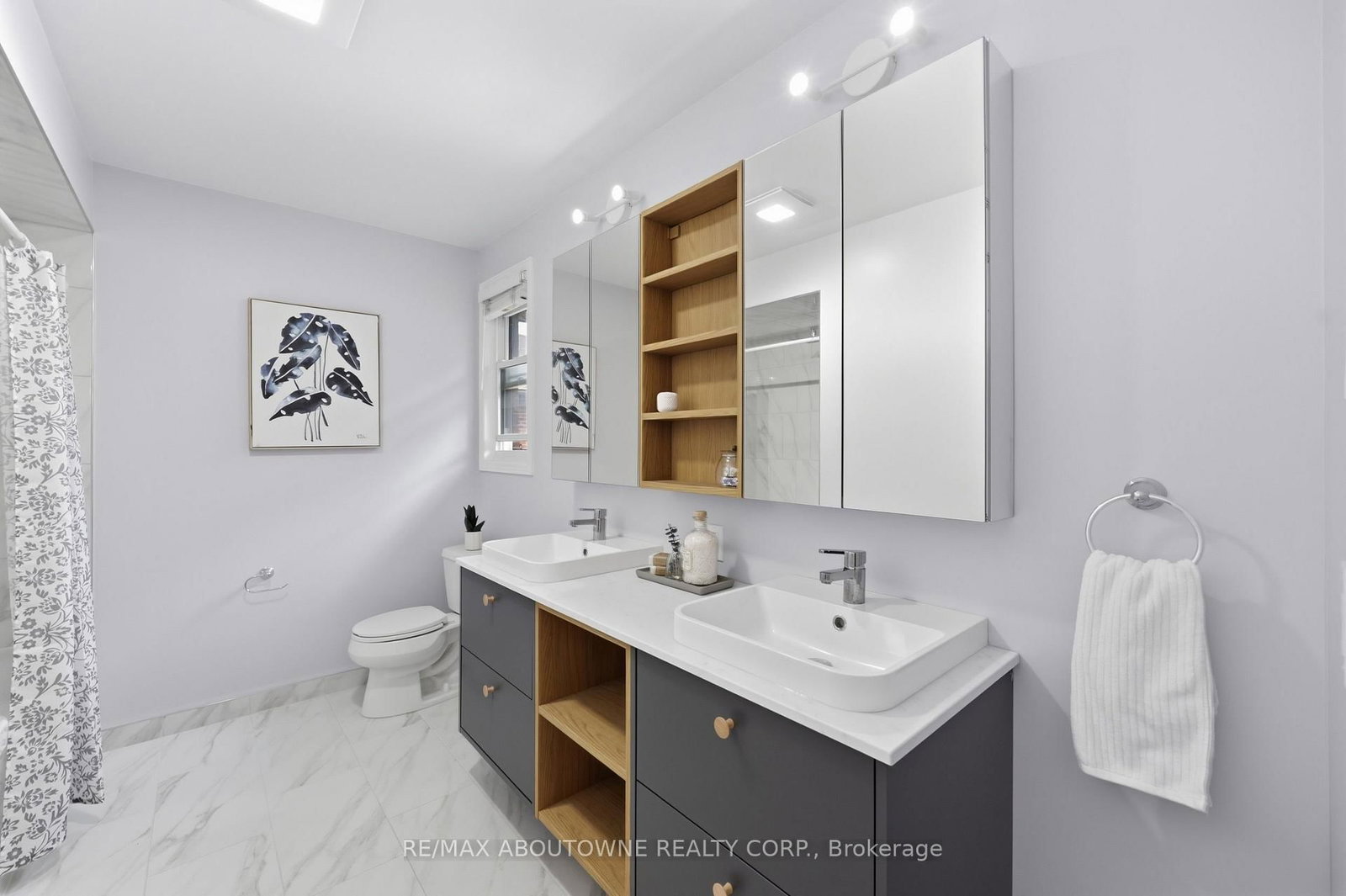 572 Harmony Avenue • Burlington, ON photo 32