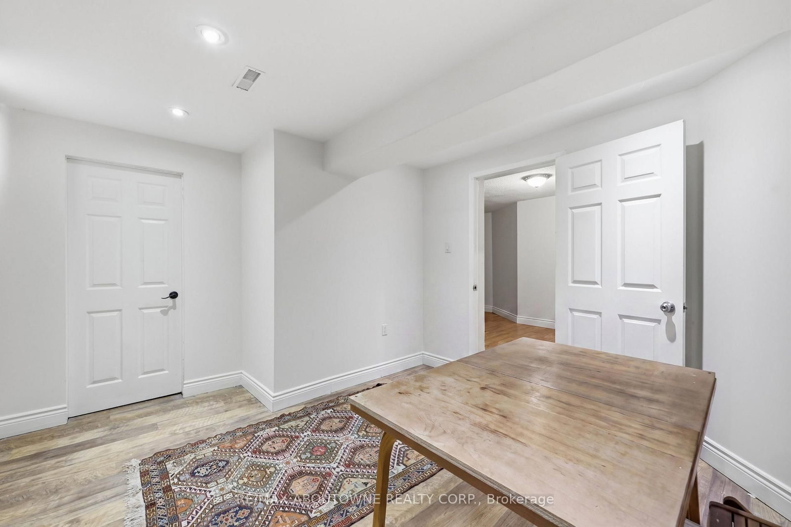 572 Harmony Avenue • Burlington, ON photo 38