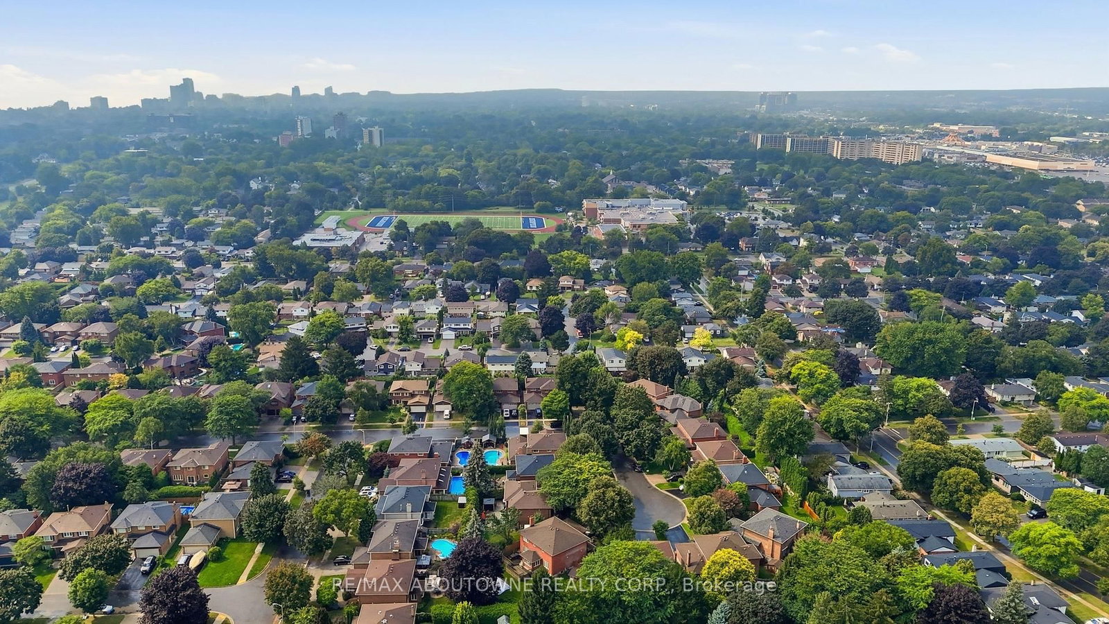572 Harmony Avenue • Burlington, ON photo 49