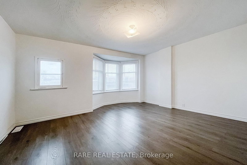 Upper - 32 Garnet Avenue