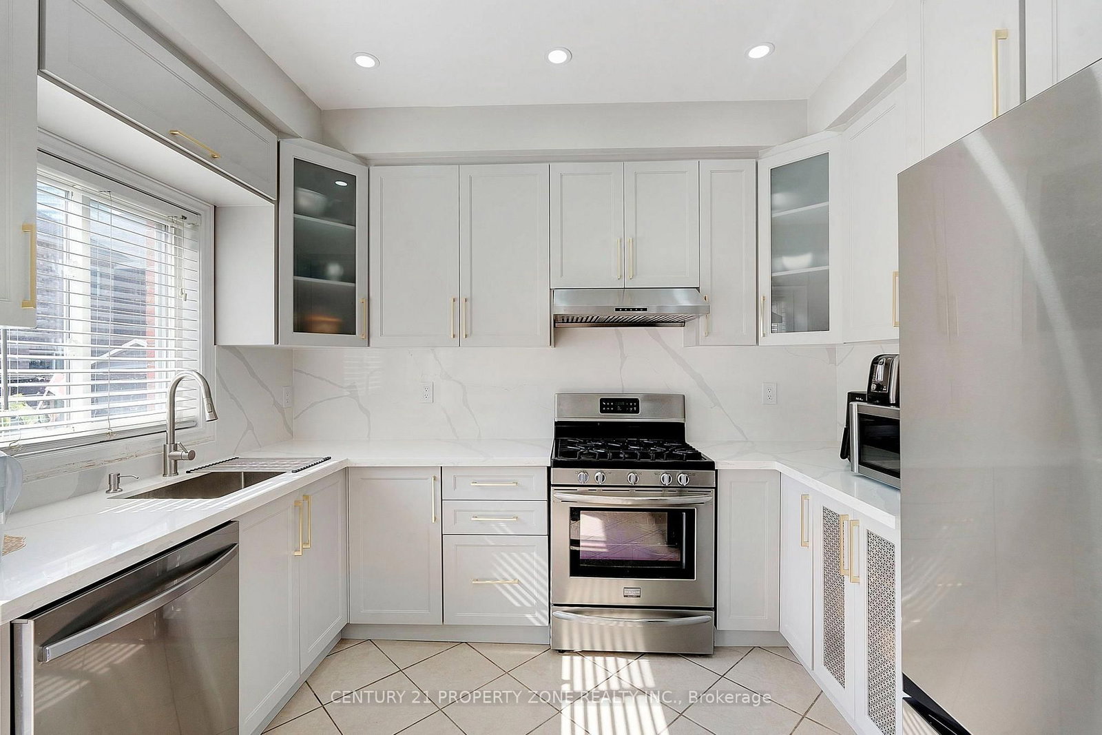 221 Andrews Trail • Milton, ON photo 12