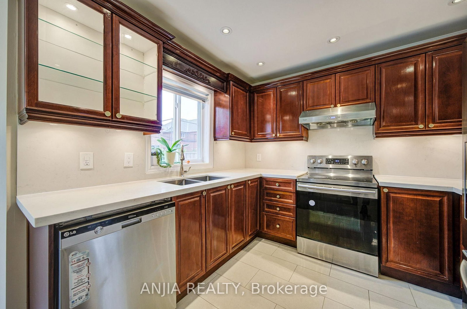 3435 Grand Park Drive • Mississauga, ON photo 19