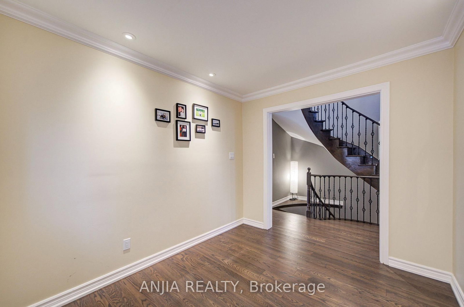 3435 Grand Park Drive • Mississauga, ON photo 23