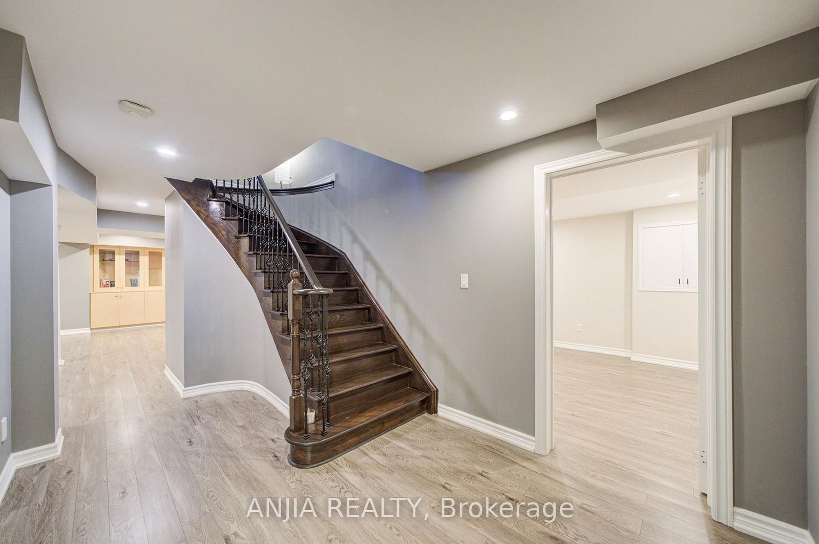 3435 Grand Park Drive • Mississauga, ON photo 38