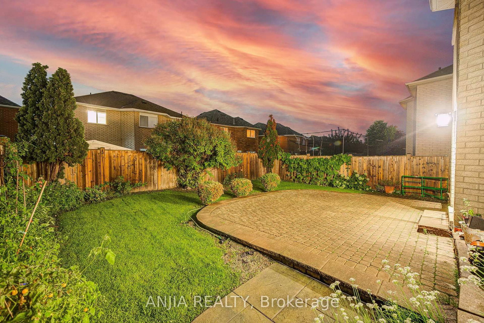 3435 Grand Park Drive • Mississauga, ON photo 46