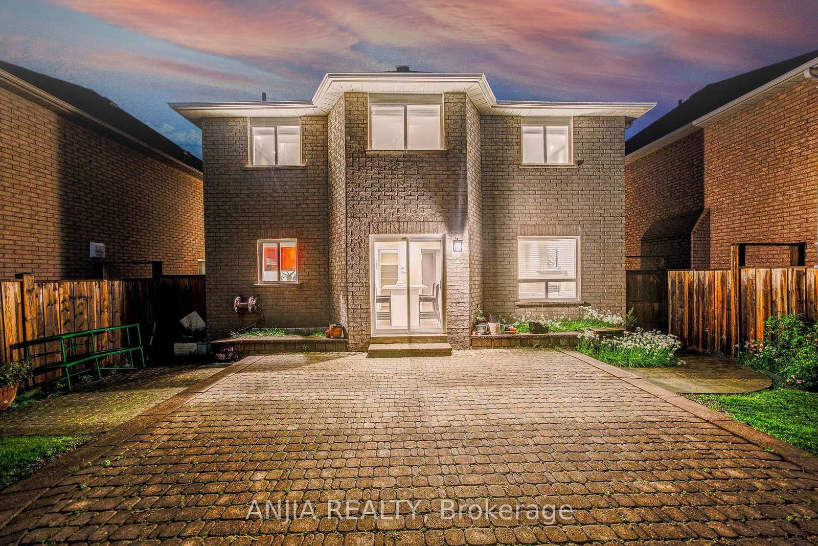 3435 Grand Park Drive • Mississauga, ON photo 48
