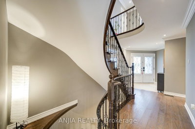 3435 Grand Park Drive • Mississauga, ON photo 6