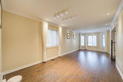 3435 Grand Park Drive • Mississauga, ON photo 8