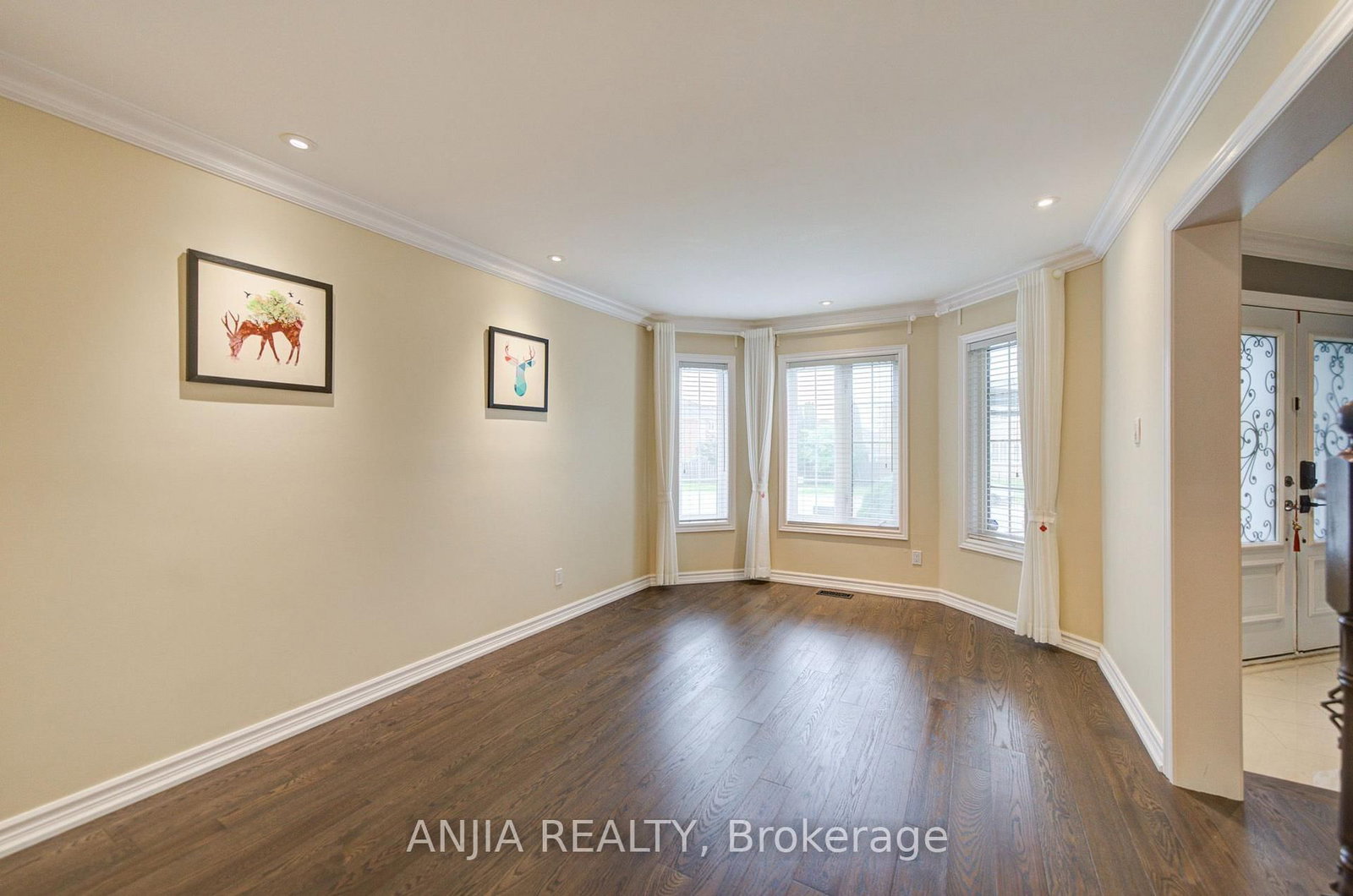 3435 Grand Park Drive • Mississauga, ON photo 9