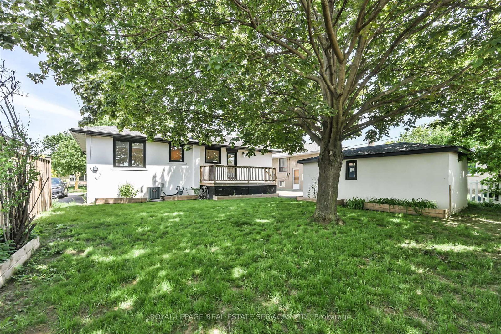 18 Celestine Drive • Toronto, ON photo 39