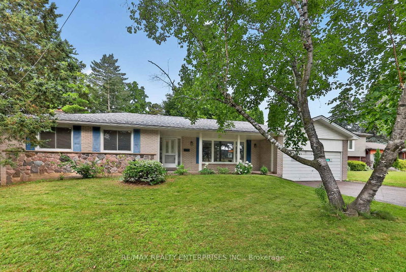 975 Cresthampton Lane