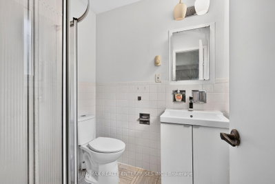 975 Cresthampton Mississauga,ON L5H 2X2 — Photo 18